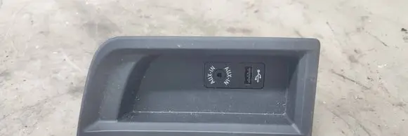 BMW 3 F30 F35 F31 USB socket connector 