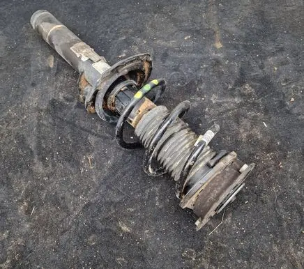Volkswagen Tiguan Front shock absorber/damper 5QF412022