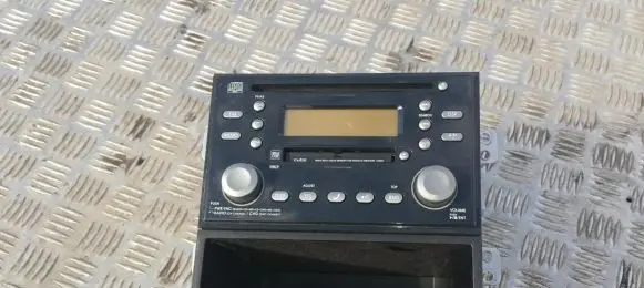 Nissan Cube Z11 Radio/CD/DVD/GPS head unit