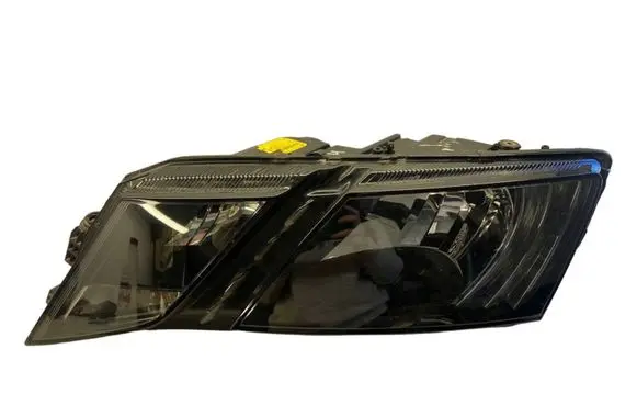 Skoda Octavia Mk3 (5E) Headlight/headlamp 5E1941015C 030110420100 LE15A6368