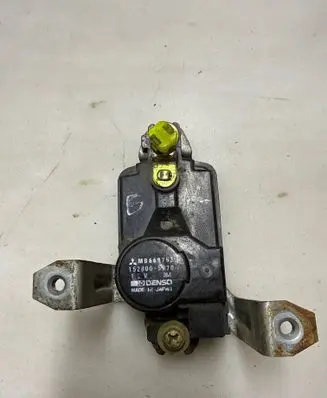 Mitsubishi Pajero Central locking motor MB669753 1528005970
