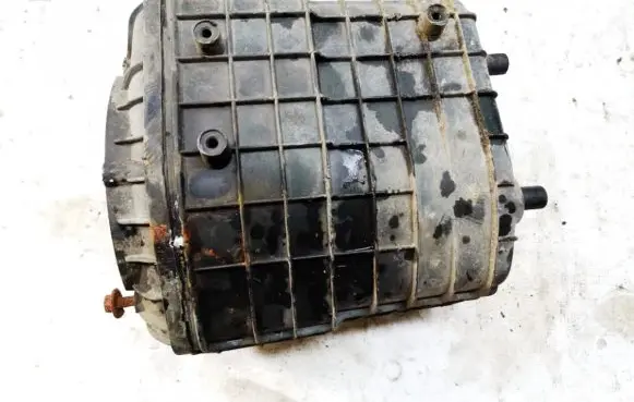 Subaru Outback Air filter box