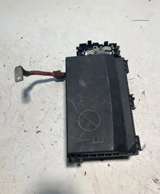 Opel Zafira C Fuse module C11000139