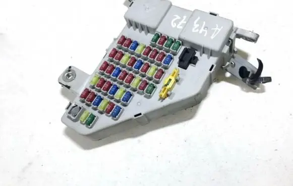 Hyundai Tucson JM Fuse box set 911102e501 91110-2e501