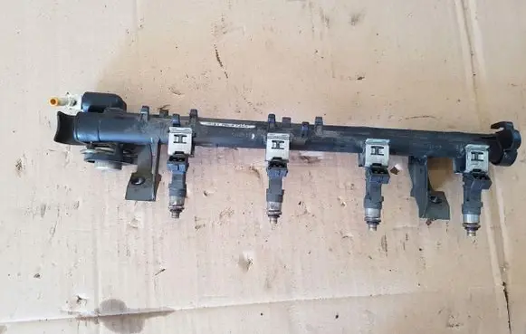 Ford Mondeo MK IV Fuel main line pipe