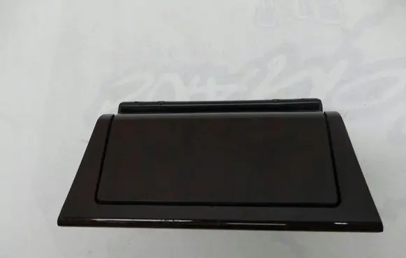 Ashtray (front)