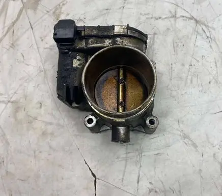 Volvo XC90 Throttle valve 30711554 16W232 0280750131
