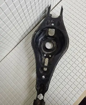 Toyota RAV 4 (XA50) Rear upper control arm/wishbone