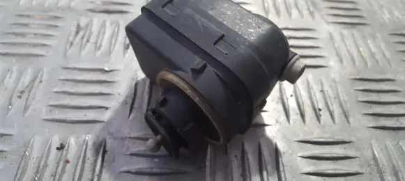 Peugeot 806 Headlight level adjustment motor 
