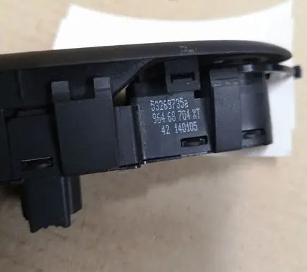 Peugeot 407 Electric window control switch 96468704XT