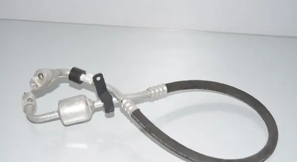 BMW i3 Air conditioning (A/C) pipe/hose 9291153