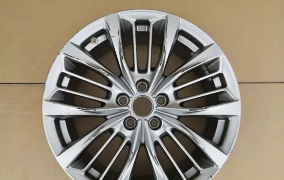 Ford Kuga III R18 alloy rim LV4J1007A1A