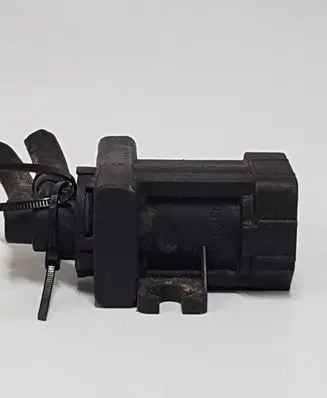 Citroen C4 I Turbo solenoid valve 9660693180
