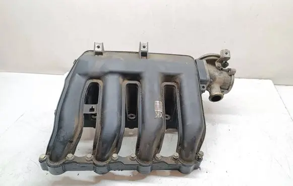 BMW 5 E60 E61 Intake manifold 7787318