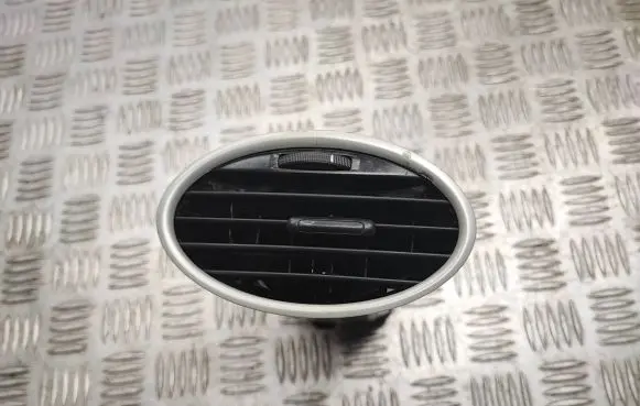 Ford Focus Dashboard side air vent grill/cover trim 4M51A014L21BC 6N11A1121CAW 4M51A014L21AD
