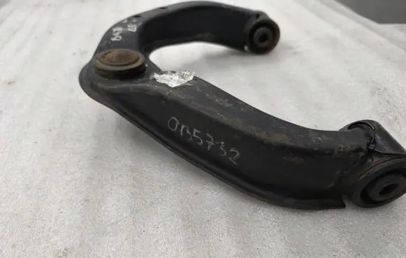 Nissan Navara D40 Front control arm
