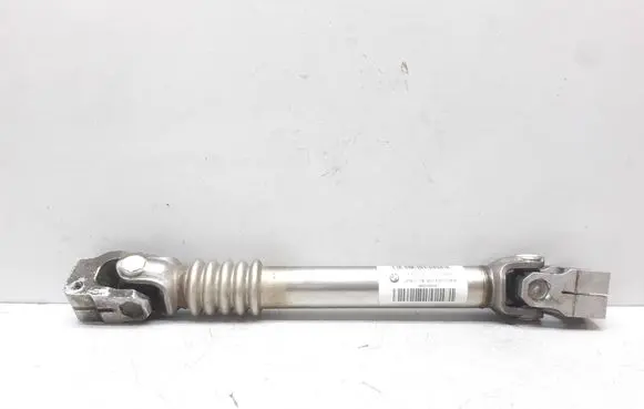 BMW 1 E82 E88 Steering column universal joint 6781591