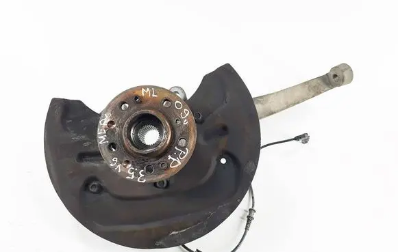Mercedes-Benz ML W164 Front wheel hub spindle knuckle