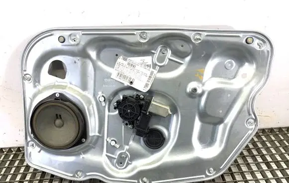 Alfa Romeo Giulietta Front door window regulator with motor 00505106390