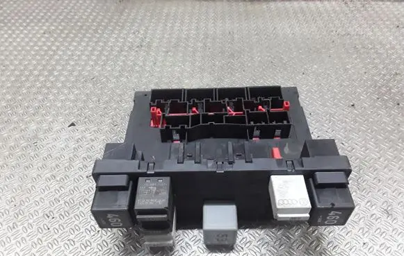 Volkswagen PASSAT B6 Comfort/convenience module 3C0937049J