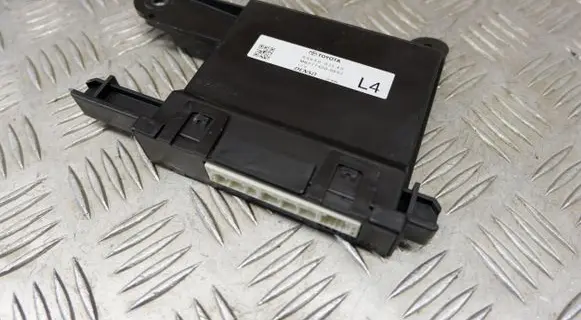 Toyota Corolla E210 E21 Air conditioner control unit module 8865002L40