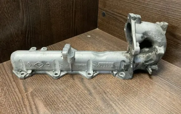 Opel Movano B Intake manifold 8200915216