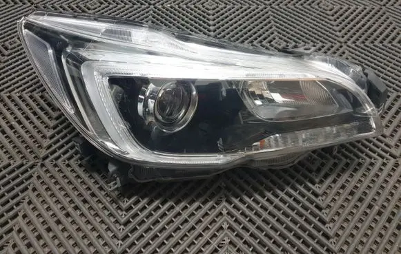 Subaru Outback (BS) Headlight/headlamp