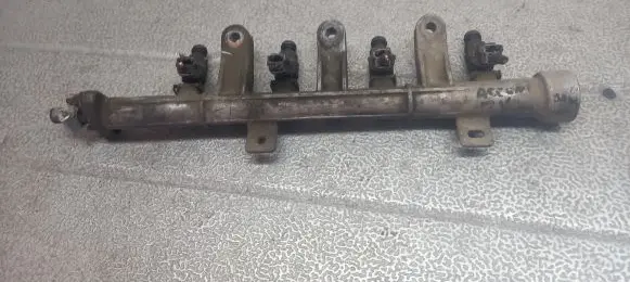 Hyundai Accent Fuel injector supply line/pipe 