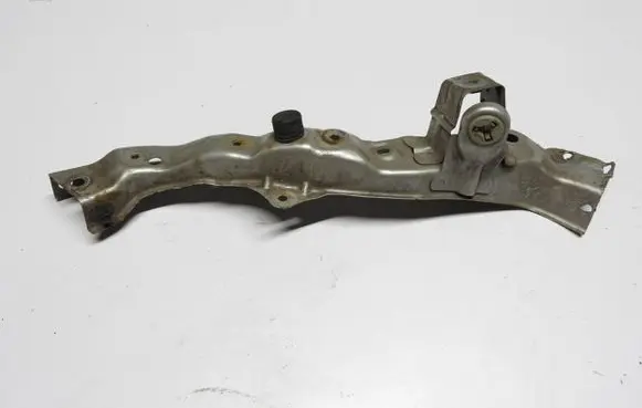 Toyota Auris 150 Headlight/headlamp mounting bracket