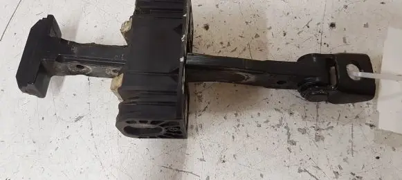 BMW 3 F30 F35 F31 Front door check strap stopper 7311339