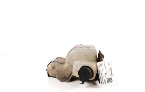 Jeep Wrangler Windshield washer fluid reservoir/tank 8956030016