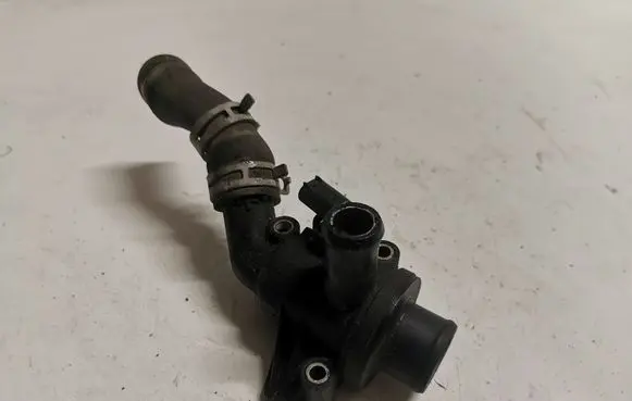 Mercedes-Benz A W168 Thermostat A6682030275