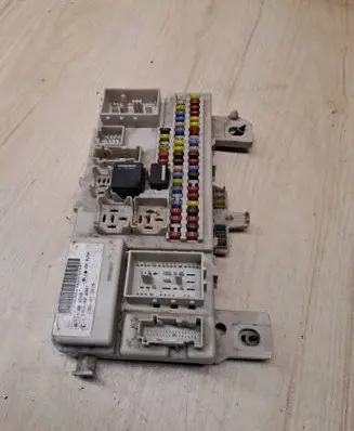 Ford Focus C-MAX Fuse module 4M5T14A073