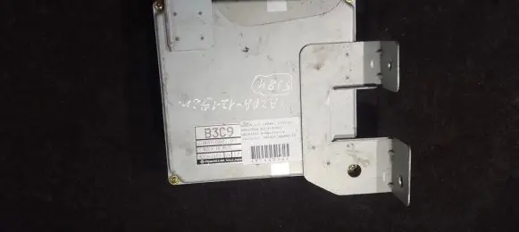 Mazda 121 Engine control unit/module b3c918881c mecsj103