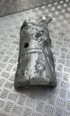 Ford Grand C-MAX Heat shield in engine bay 