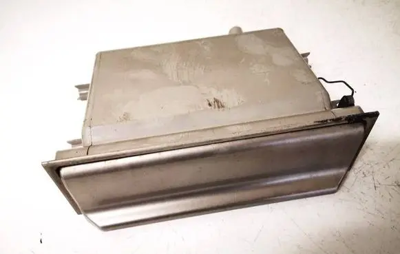 Nissan X-Trail T30 Glove box 6847544f00 8647515020