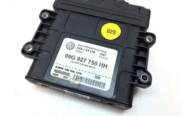 Volkswagen PASSAT CC Gearbox control unit/module 09G927750HH