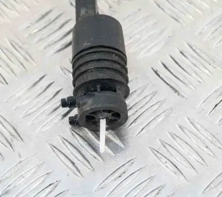 Opel Astra J Windscreen/windshield washer pump 13250357