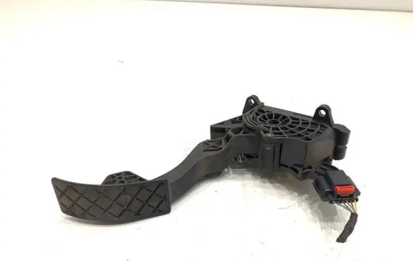 Skoda Fabia Mk3 (NJ) Accelerator throttle pedal 6C1723503D