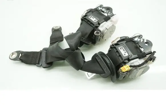Audi A3 S3 8V Front seatbelt 8V5857706E