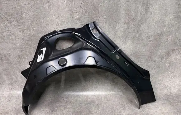 Audi A6 S6 C7 4G Front arch 4G0809412A