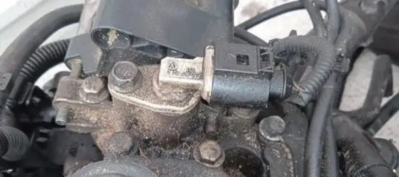 Volkswagen Fox Camshaft position sensor 030907601D