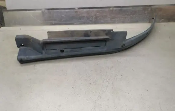 Nissan Vanette Front sill trim cover 7498511C00 7498511C01