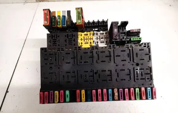 Ford Galaxy Fuse box set 357937039