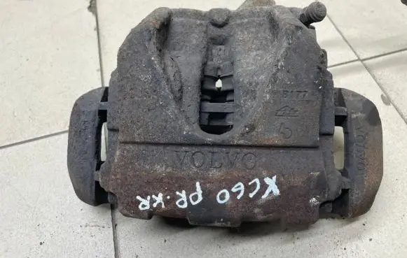 Volvo XC60 Front brake caliper