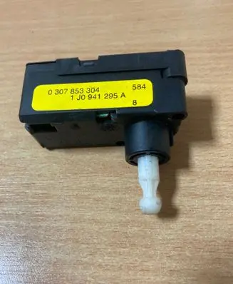 Volkswagen Touran I Headlight level adjustment motor 1J0941295A