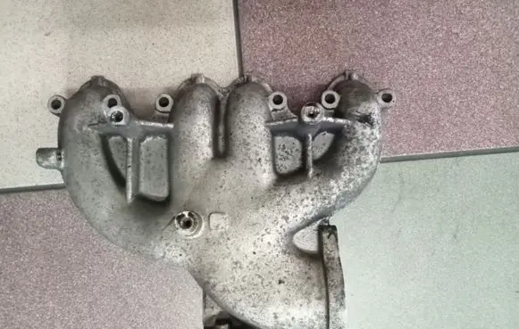 Volkswagen Transporter - Caravelle T5 Intake manifold 038129713AG