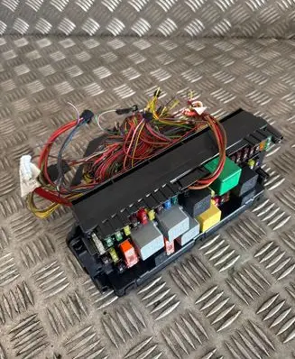 Mercedes-Benz E W212 Fuse box set A2129006924 A2319021501 A2129015304