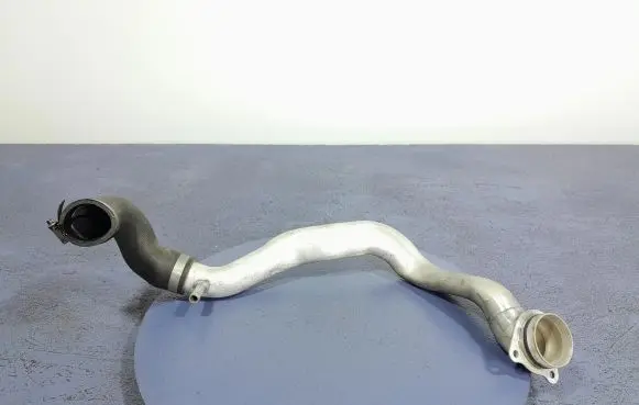 BMW 6 F12 F13 Engine coolant pipe/hose 7649301