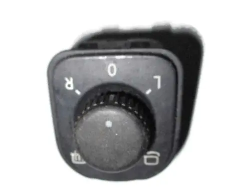 Volkswagen Golf Plus Wing mirror switch